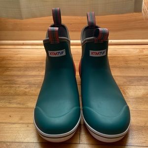XtraTuf Women’s Deck Boots, Size 10